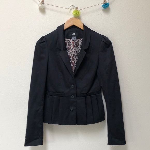 black blazer with leopard print lining